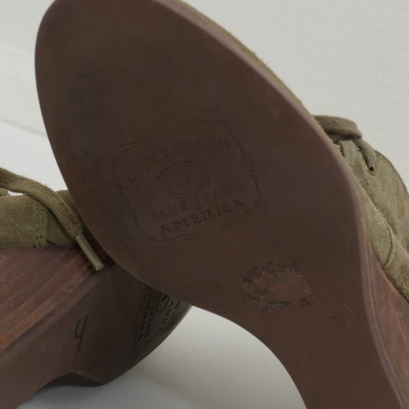 Lucky Brand Olive Green Suede Lace Up 3" Faux Wood Wedge Heel SZ 9 Ankle Boots - Picture 9 of 11